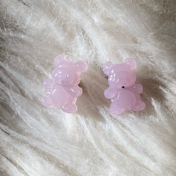 NWOT hot topic gummy bear lavender stud earrings - Picture 2 of 4